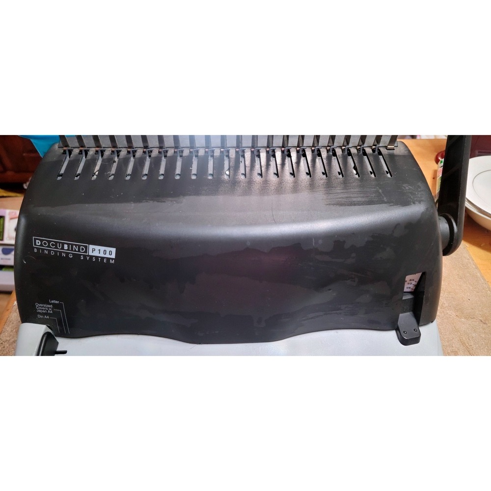 GBC DocuBind P100 Manual Comb Binding Machine System with Assorted Combs - Picture 5 of 6